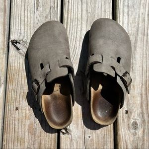 Birkis Unisex Birkenstock Boston Gray Leather Clog